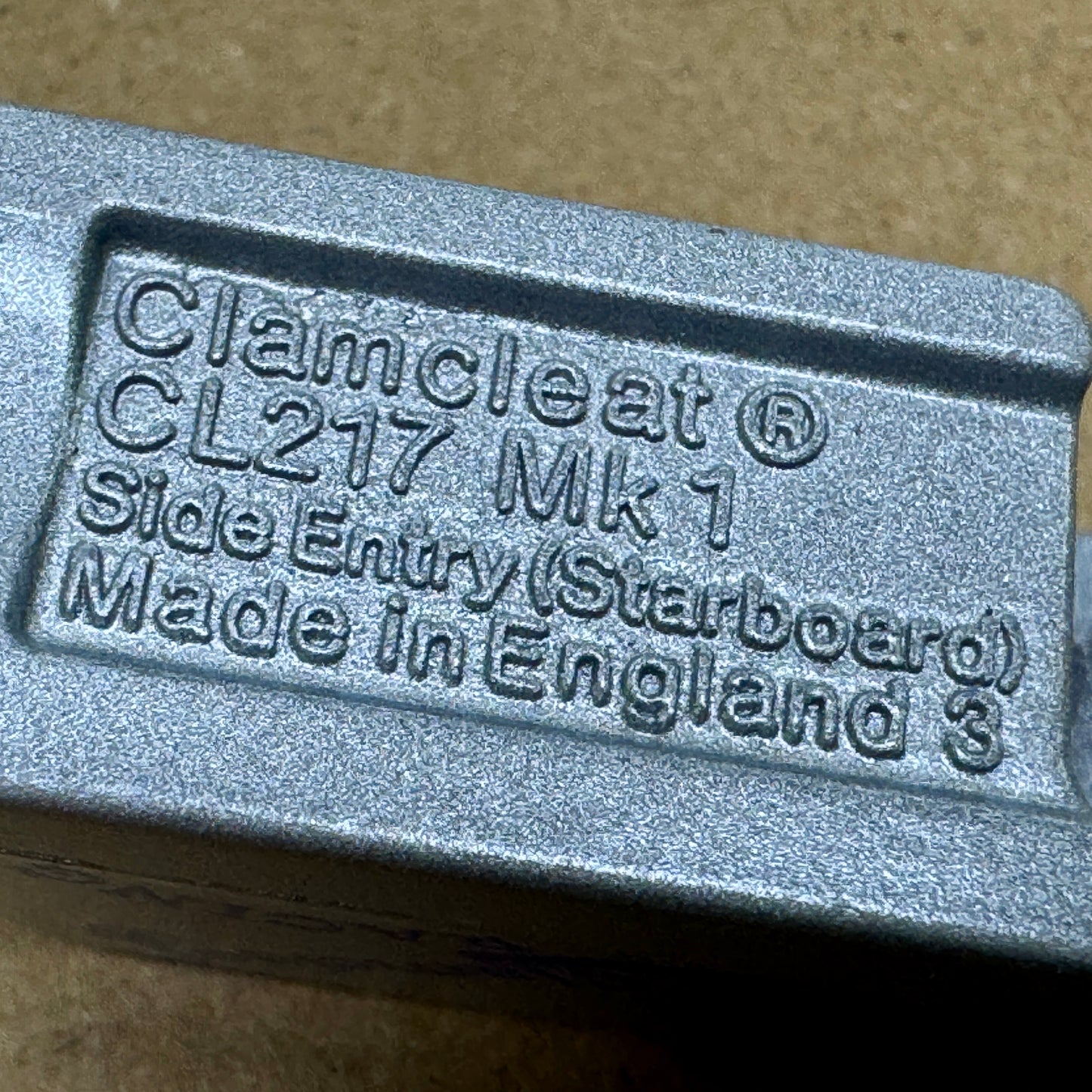 Clamcleat CL217 Mk1 Side Entry Starboard