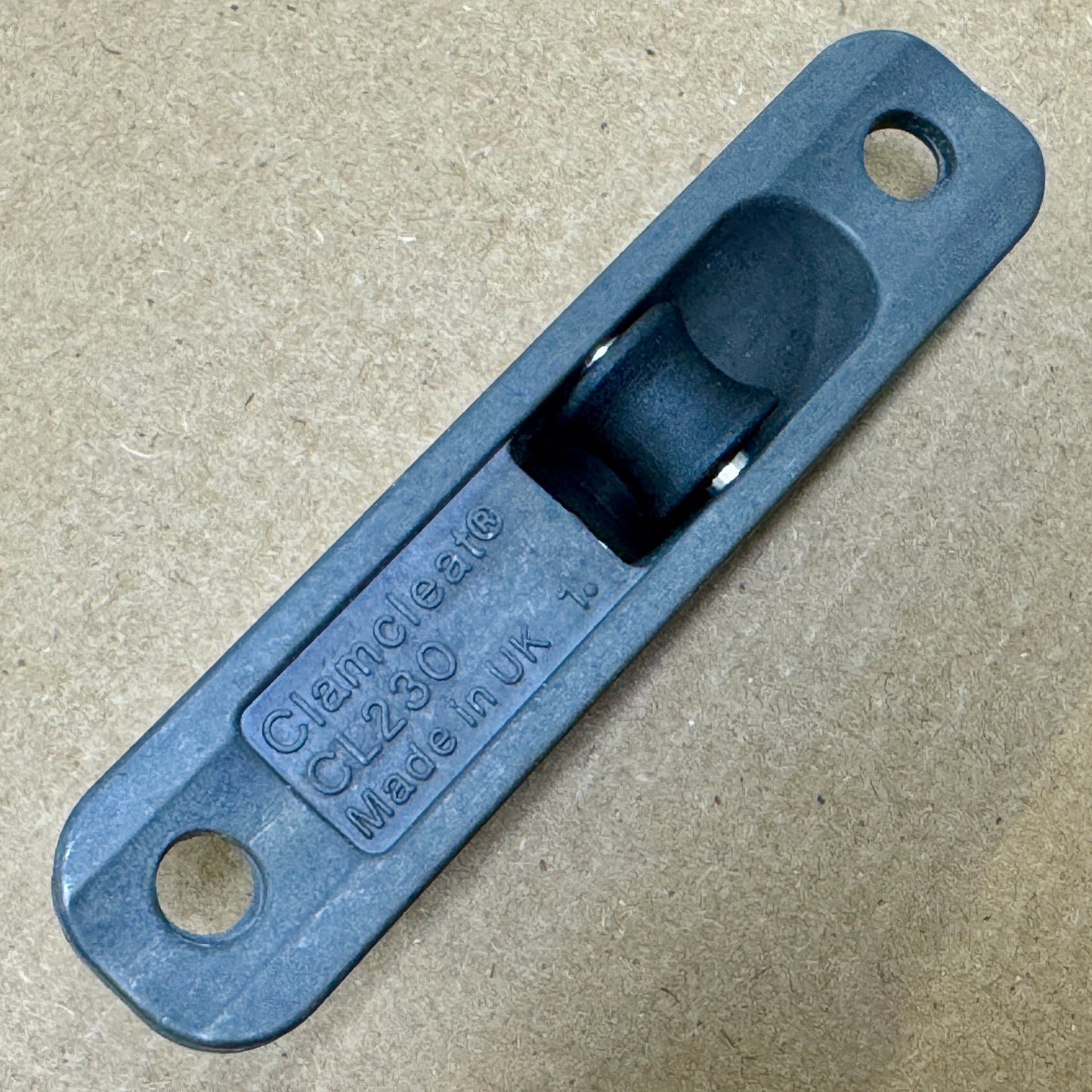 Clamcleat CL230AN Racing Junior Mk1 with Roller