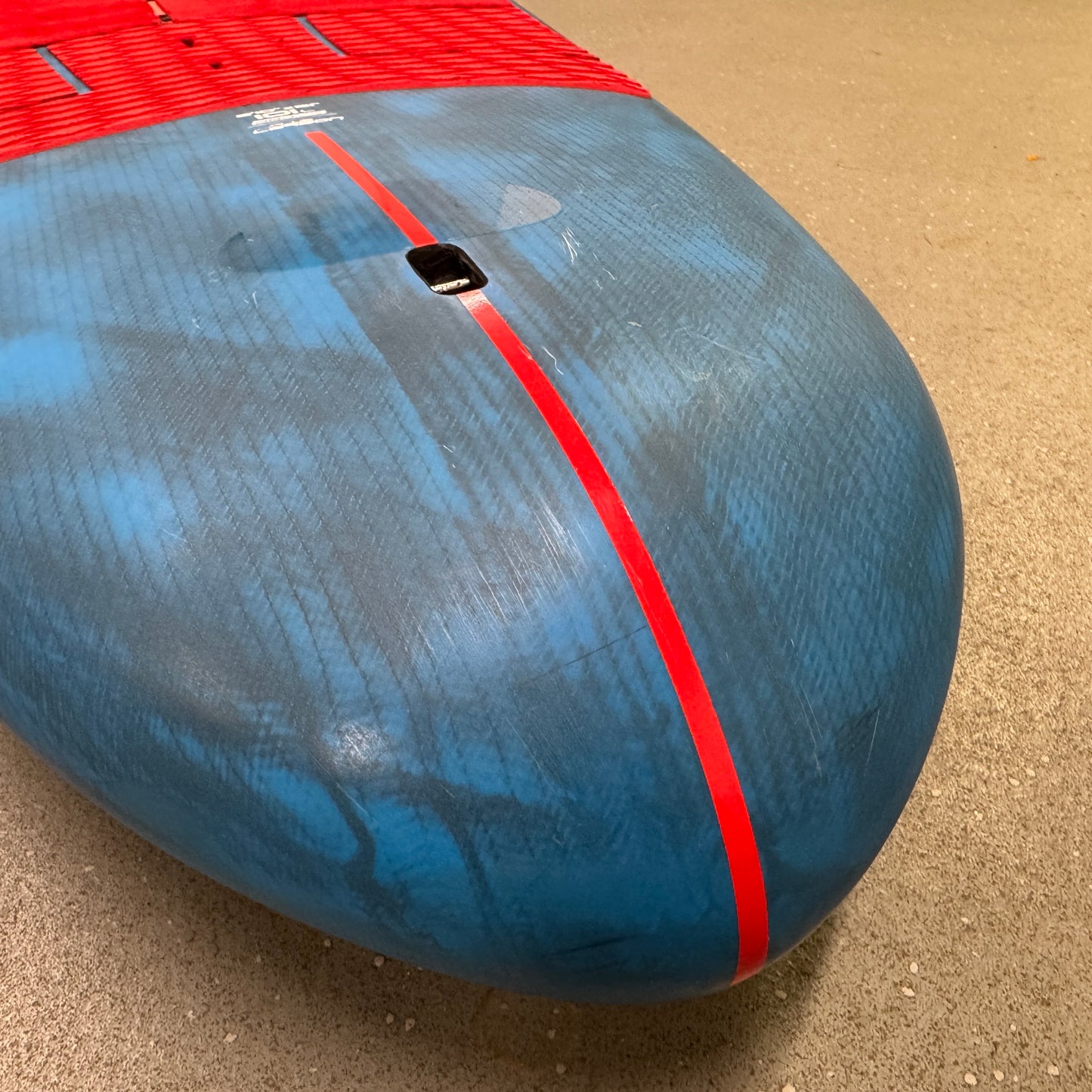 Starboard Above (mid-length) Wingfoil Board 6'10" x 21" (101 litres) Blue Carbon 2025 - USED