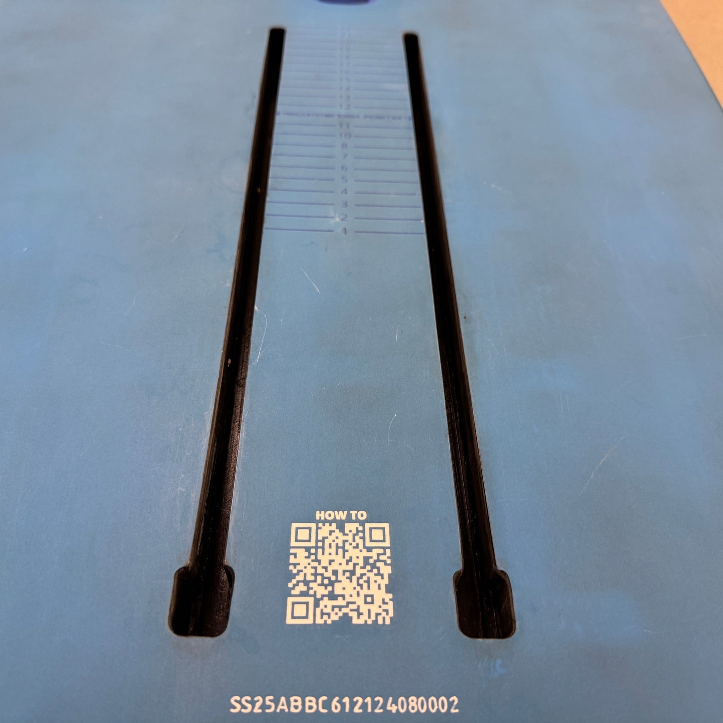 Starboard Above (mid-length) Wingfoil Board 6'10" x 21" (101 litres) Blue Carbon 2025 - USED