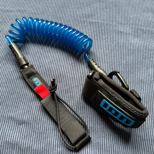 ION Wing Core Coiled Wrist Leash (blue)