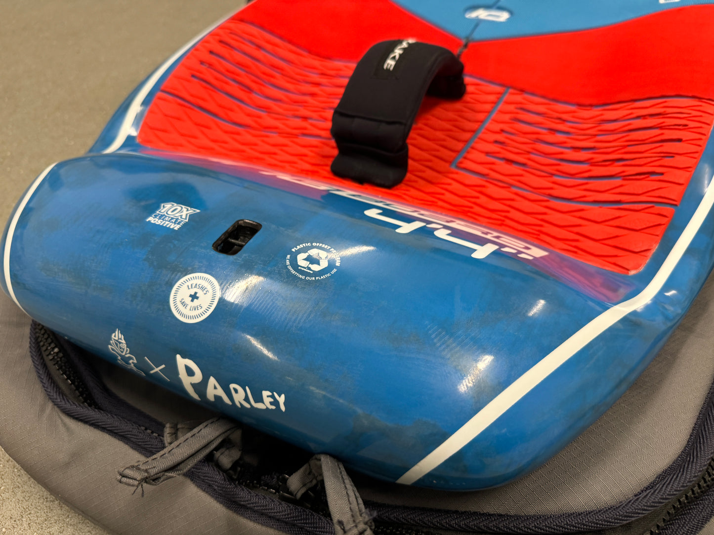 Starboard Wingboard 4'4" x 24.5" Blue Carbon 50 litre 2024 - USED