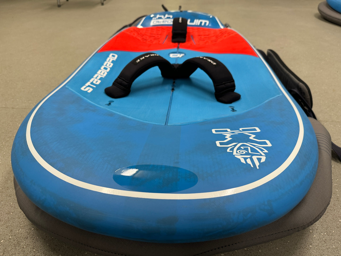 Starboard Wingboard 4'4" x 24.5" Blue Carbon 50 litre 2024 - USED