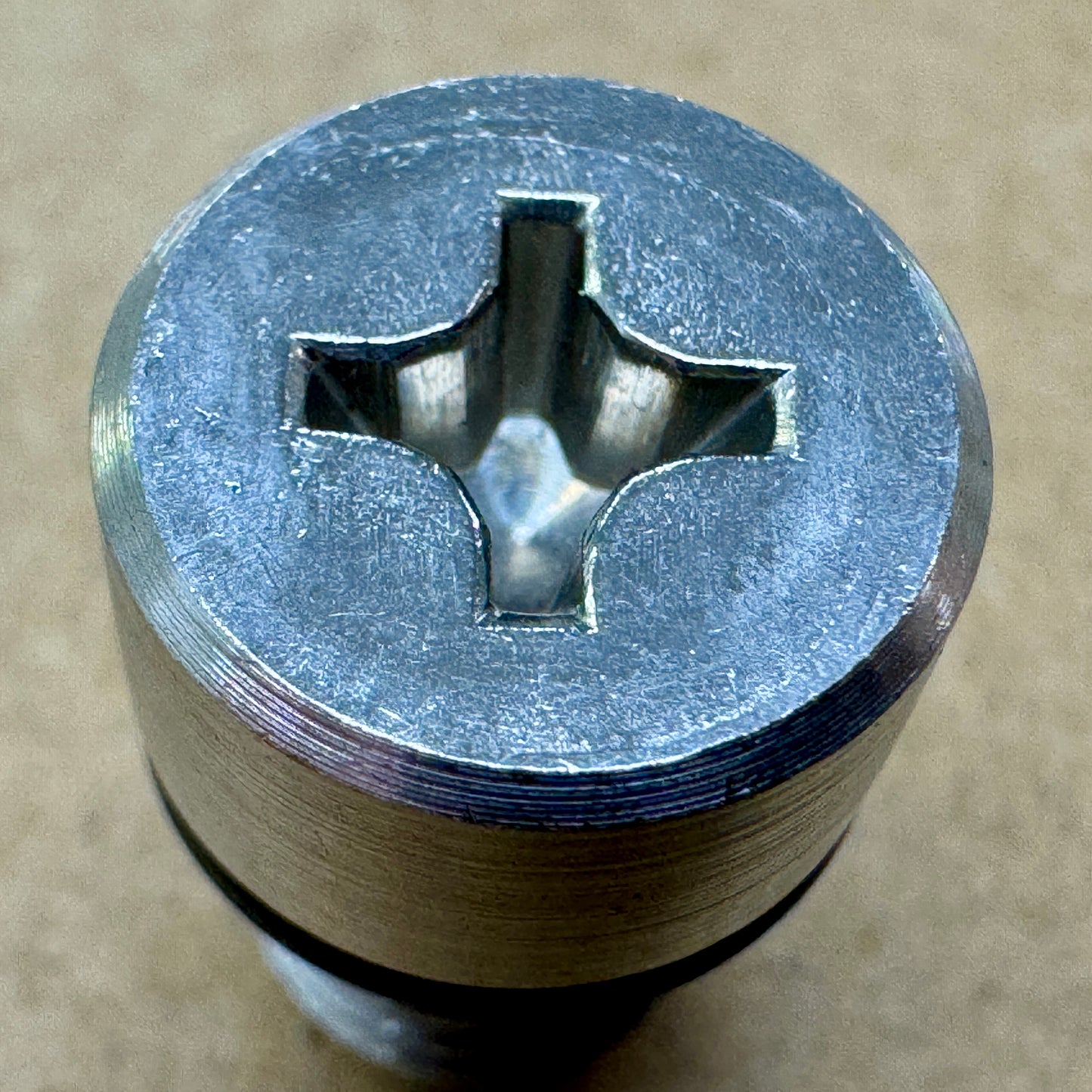 Starboard Air Valve Bolt PH3